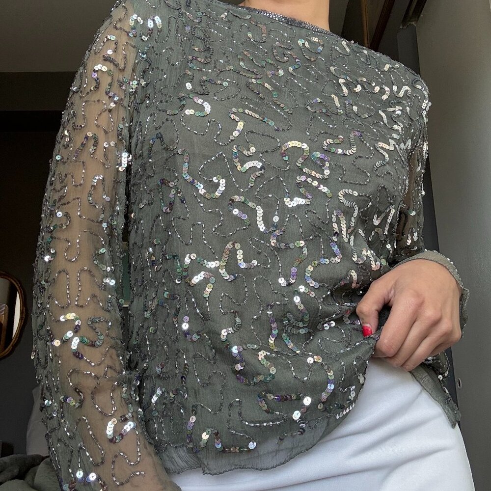 1980's VINTAGE SILK GREY SEQUIN SHEER SLEEVED BLOUSE 🪩